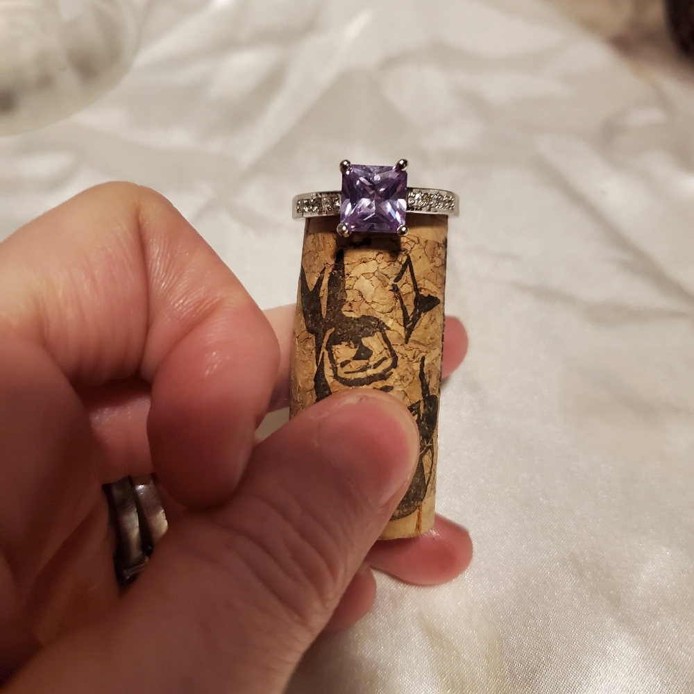 Lady's ring